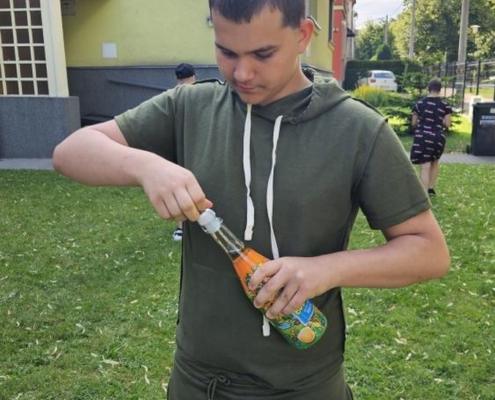 Dnes proběhla na školní zahradě grilovačka třídy E