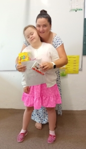 Fotografie z rozdávání vysvědčení