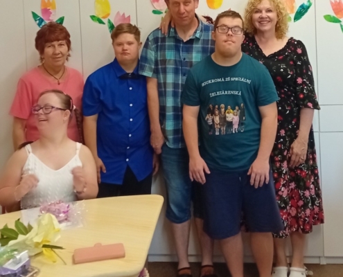 Fotografie z rozdávání vysvědčení