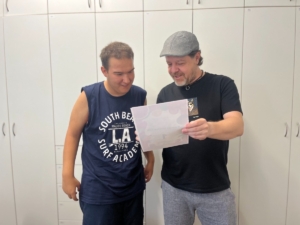 Fotografie z rozdávání vysvědčení