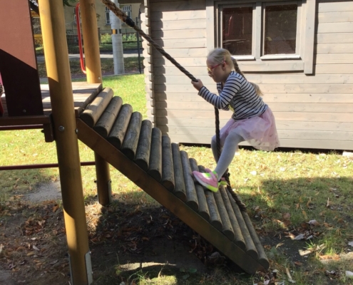 Zatím opakujeme venku i ve třídě