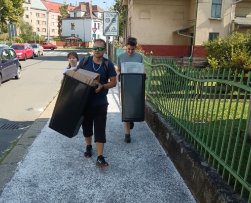 Třídění tvarů. Procvičování jemné motoriky