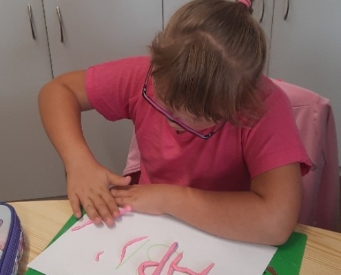 Školní rok jsme ve třídě H zahájili aktivně i tvořivě.