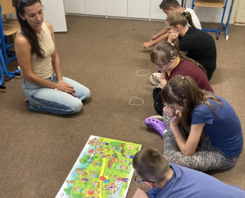 První týden jsme začali procházkou, společným hraním, něco málo psaní