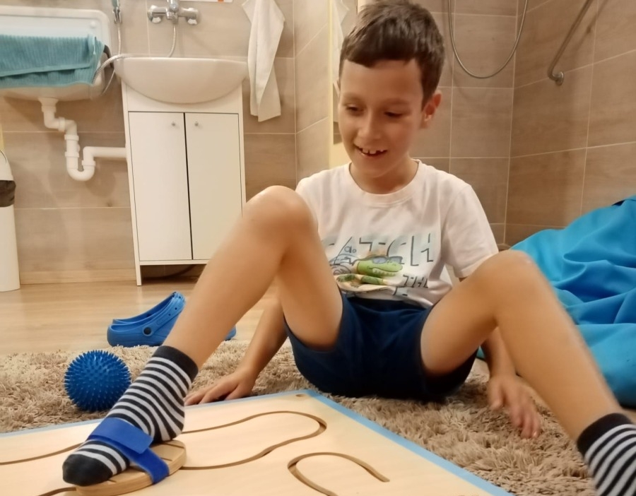 Protahování, cviky na rovnováhu, sebeobsluha