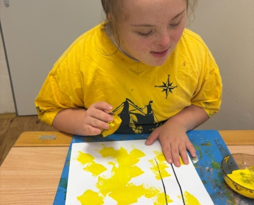 dělali obtisk svého začátečního písmenka ve jméně