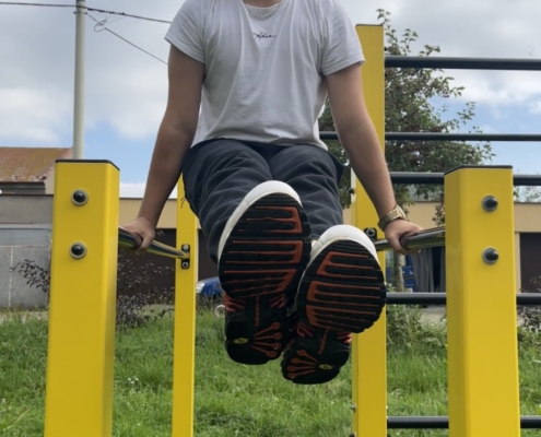 přesun na workoutové hřiště a začíná makačka