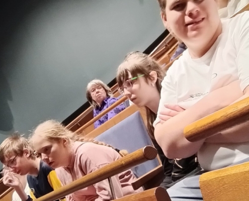 v Divadle loutek viděli pohádku Malá čarodějnice