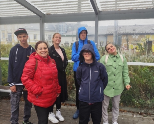 v Divadle loutek viděli pohádku Malá čarodějnice