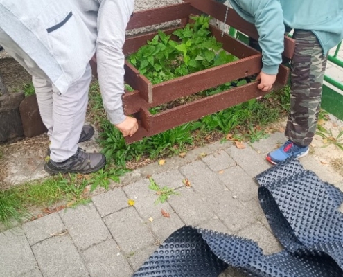 Projekt jahodových záhonů pokračuje