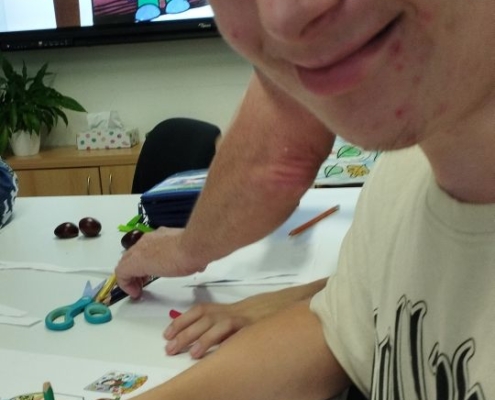 Proto jsme se uchýlili do tepla třídy a věnovali se podzimním motivům