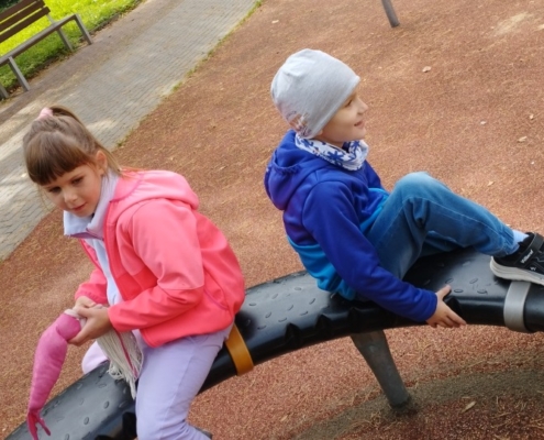 cvičili jsme s balony nebo jsme vyrazili na procházku