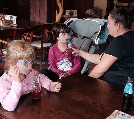 První procházka, nákup v obchodě v Horní Bečvě