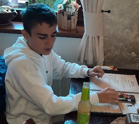 První procházka, nákup v obchodě v Horní Bečvě