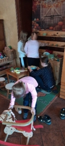 První procházka, nákup v obchodě v Horní Bečvě