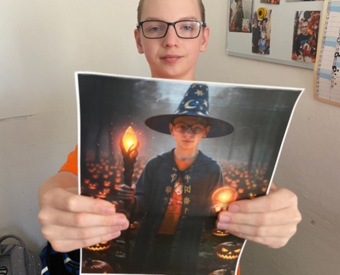 vyráběli dýně a jako bonus halloweenská trička