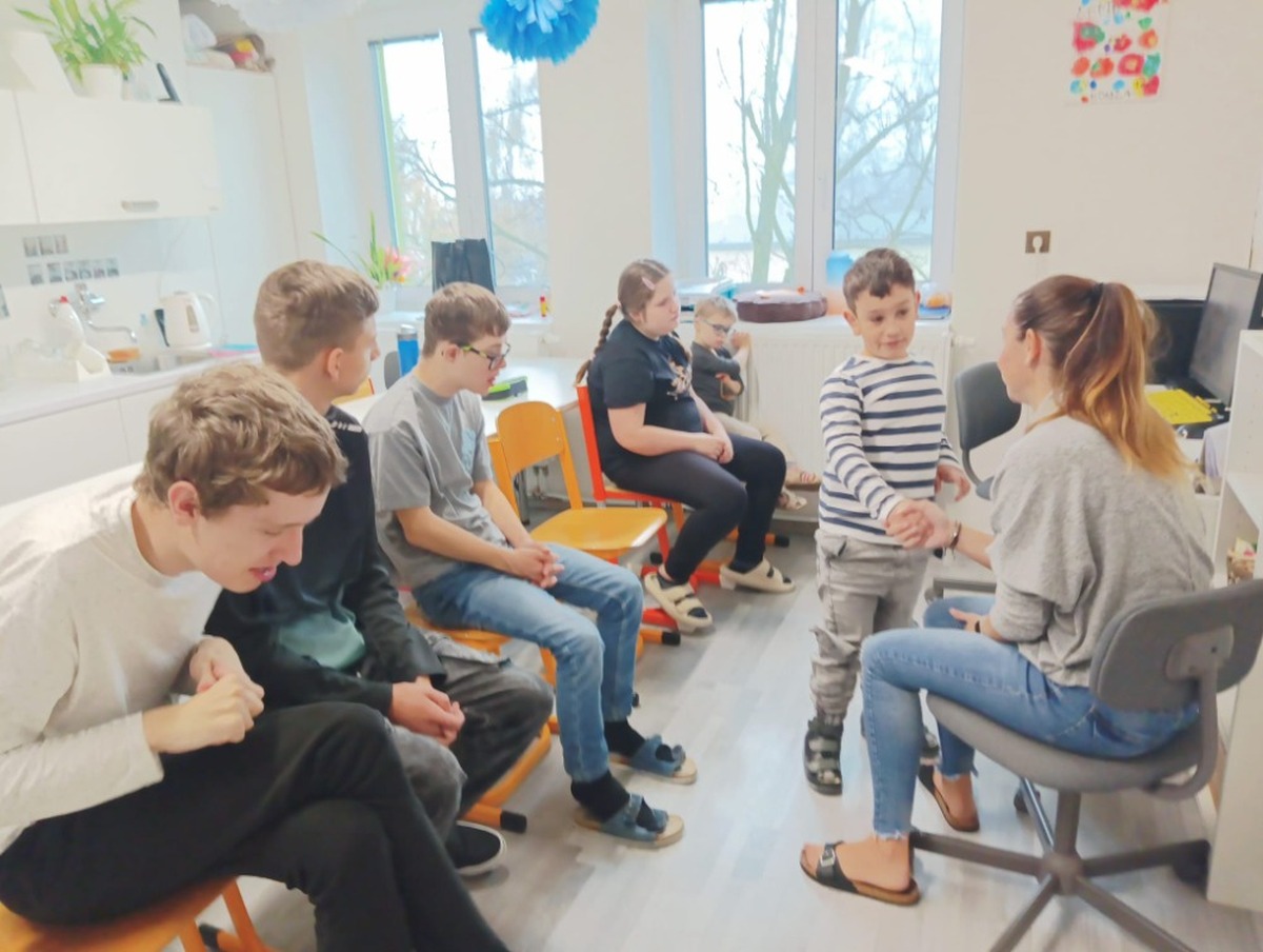 Výuka ve třídě B tematicky zaměřena na orientaci na lidském těle