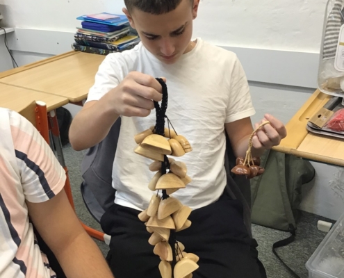 Dnes se seznámily s méně obvyklými nástroji