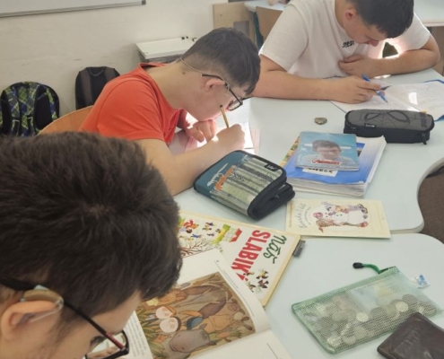 Četli ze svých knih i slabikáře, počítali, učili se o lidském těle i vzduchu