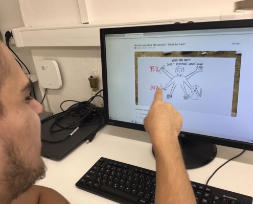 Chodíme se učit také do počítačové učebny