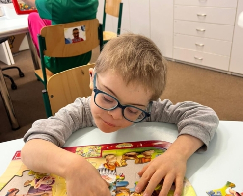 Tento týden se v družině především tancovalo, zpívalo, kreslilo a vybarvovalo