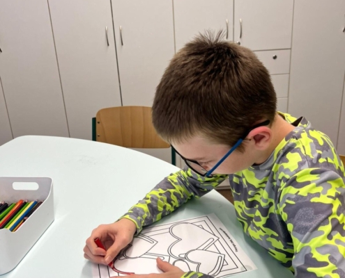 Tento týden se v družině především tancovalo, zpívalo, kreslilo a vybarvovalo