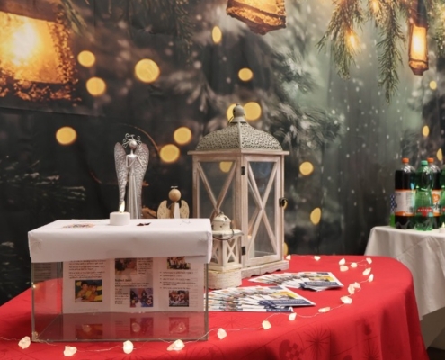 Letos opět proběhlo adventní posezení s rodiči a kolegy