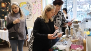 Letos opět proběhlo adventní posezení s rodiči a kolegy