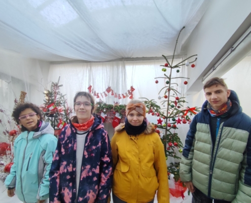 s našimi žáky z pracovních činností navštívili tradiční výstavu na místní Střední zahradnické škole