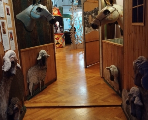 akce-694-010 Třídy C, F a H navštívily adventní výstavu ve Vile Hanse Ulricha