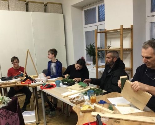 Dnes odpoledne proběhlo ve třídě B Tvoření s tatínky