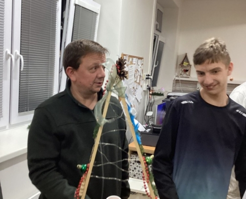 Dnes odpoledne proběhlo ve třídě B Tvoření s tatínky