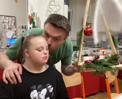 Dnes odpoledne proběhlo ve třídě B Tvoření s tatínky