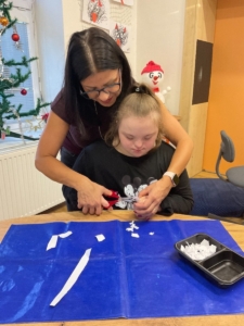 Výuka ve třídě B zaměřena na téma Zima - roční období