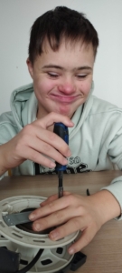 naskytla jedinečná příležitost rozebrat starý vysavač