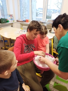 Tento týden pokračoval v zimní tématice