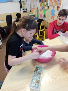 Tento týden pokračoval v zimní tématice