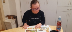 probrali čtení, psaní, počítání, globální čtení a v řečové výchově jsme se zaměřili na správné dýchání