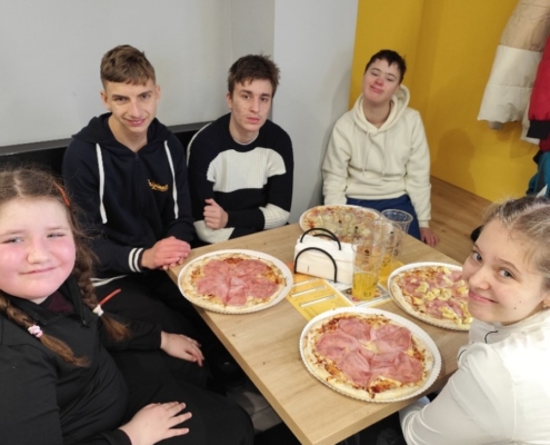 příjemná sněhová procházka Bělským lesem