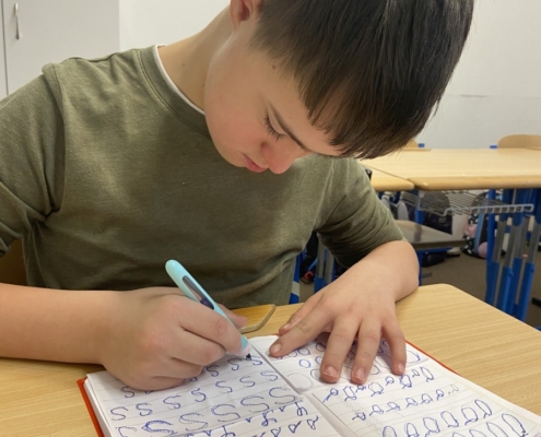 Hrajeme si s písmenky- určujeme první hlásku ve slově