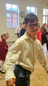 Včera proběhla ukázková hodina v tanečních s Jardou