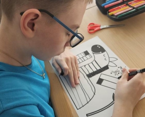 Počítání, plavání a rehabilitace v Pokroku,  práce na PC a psaní dopisu