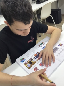 momenty z výuky českého jazyka, matematiky, prvouky, přírodovědy, vlastivědy, přírodopisu, chemie