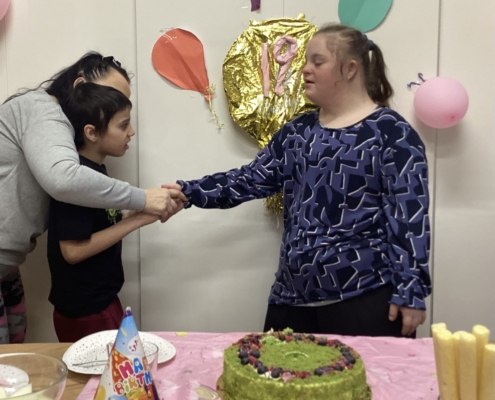 Terezka dnes se svými spolužáky oslavila své narozeniny