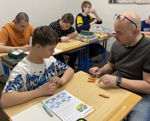 Procvičování číselného oboru 0- 8, počítání a sčítání do 8, porovnávání čísel