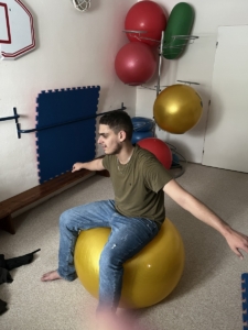 Zpevněni core, posilovaní s vlastní vahou a salto mortale