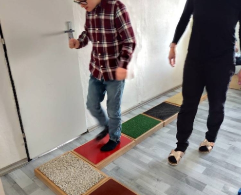 třída si zpestřila páteční chvíle a proměnila se na různá sportovní stanoviště