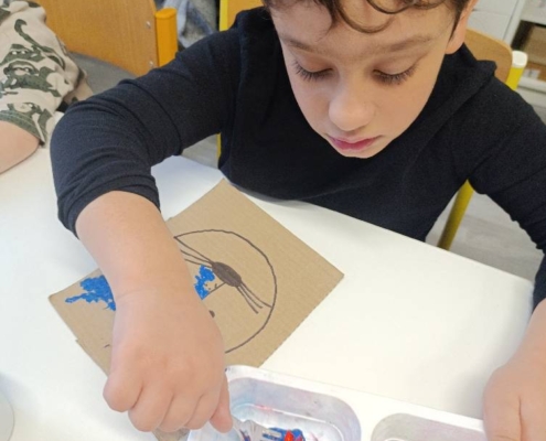 vyrobili tyhle krásné, barevné lvíčky