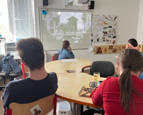 matematika, český jazyk, malování, sociální dovednosti, terapie loutkou