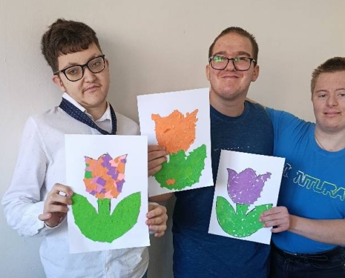 Po kině jsme si s klukama vyrobili vlastní květinky